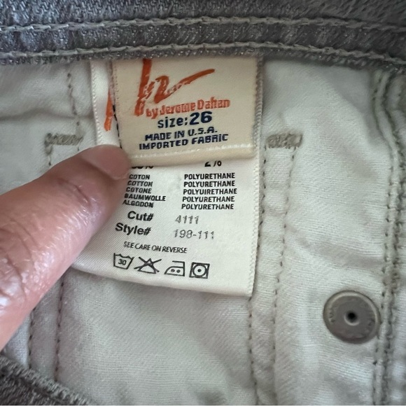 Citizens of Humanity Y2K Style Light Grey Ingrid Flare Jeans | Size 26| - Picture 6 of 9